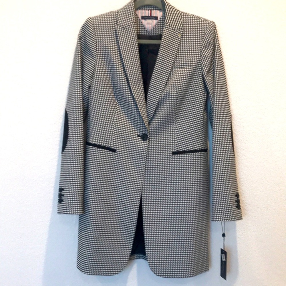 Tommy H long blazer black white